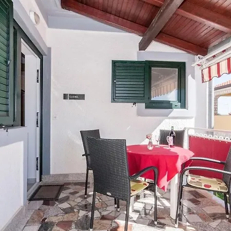One-bedroom 펜션 *